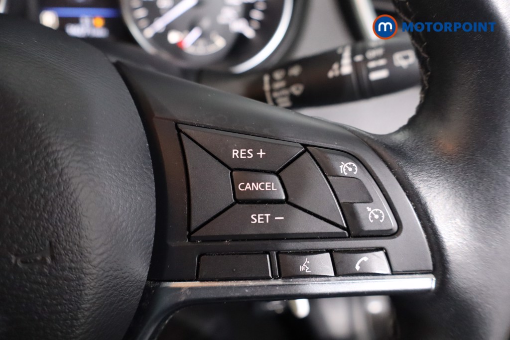 Nissan Qashqai Acenta Premium Automatic Petrol SUV - Stock Number (1599933) - 8th supplementary image