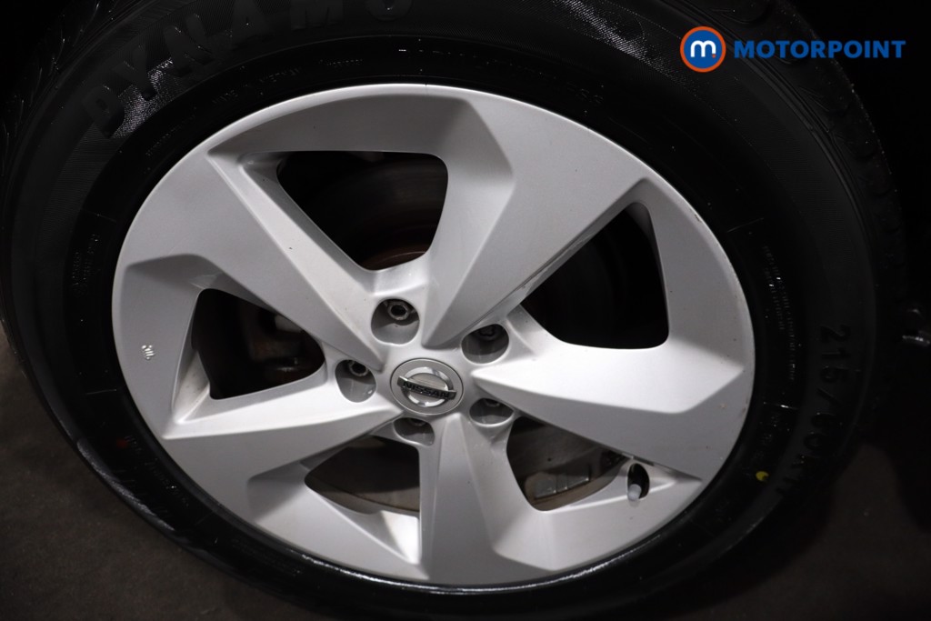 Nissan Qashqai Acenta Premium Automatic Petrol SUV - Stock Number (1599933) - 9th supplementary image