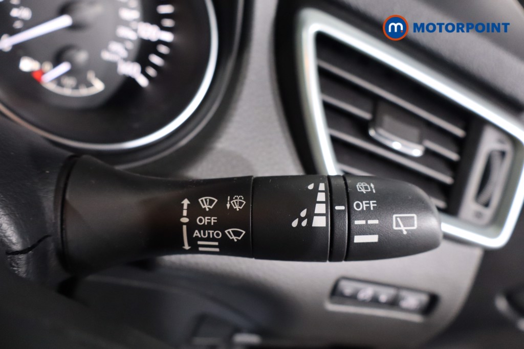 Nissan Qashqai Acenta Premium Automatic Petrol SUV - Stock Number (1599933) - 16th supplementary image