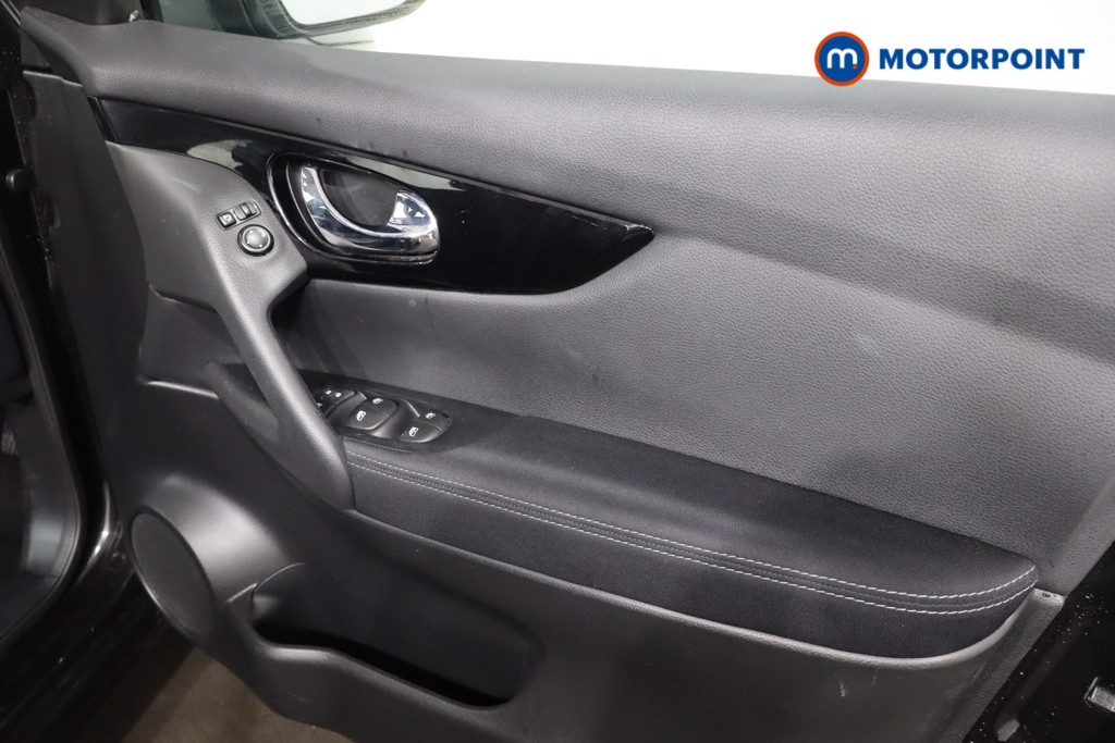 Nissan Qashqai Acenta Premium Automatic Petrol SUV - Stock Number (1599933) - 23rd supplementary image