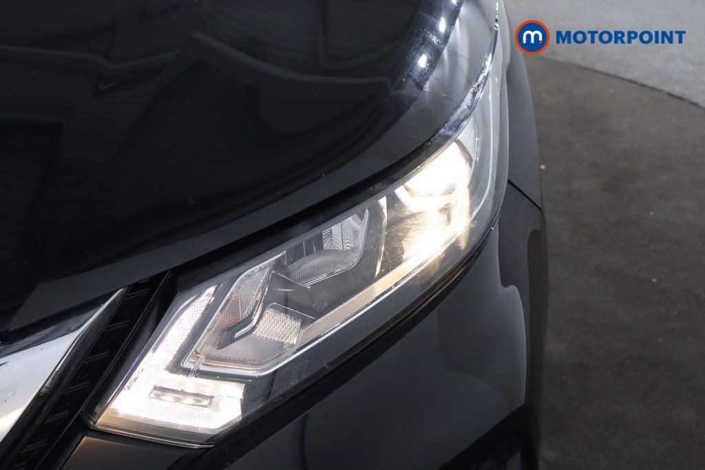 Nissan Qashqai Acenta Premium Automatic Petrol SUV - Stock Number (1599933) - 28th supplementary image