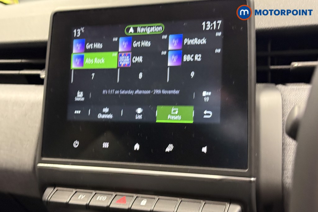 Renault Clio Evolution Automatic Petrol-Electric Hybrid Hatchback - Stock Number (1600189) - 12th supplementary image