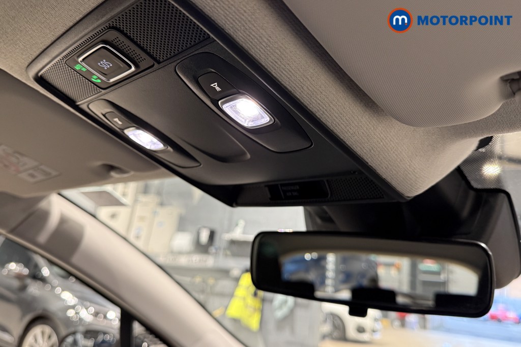 Renault Clio Evolution Automatic Petrol-Electric Hybrid Hatchback - Stock Number (1600189) - 17th supplementary image