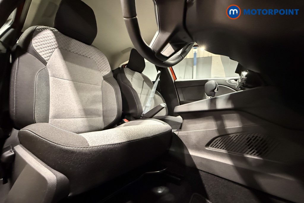 Renault Clio Evolution Automatic Petrol-Electric Hybrid Hatchback - Stock Number (1600189) - 18th supplementary image