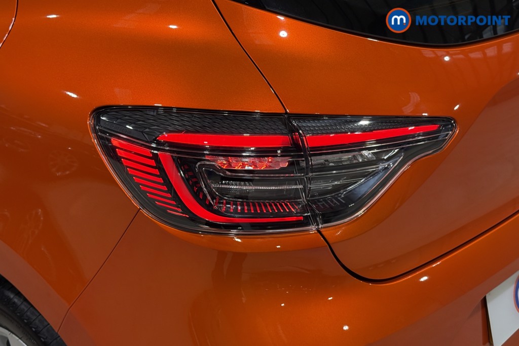 Renault Clio Evolution Automatic Petrol-Electric Hybrid Hatchback - Stock Number (1600189) - 35th supplementary image