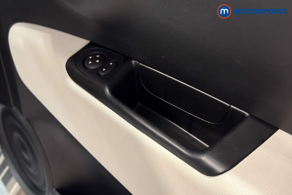 Fiat 500 Dolcevita Manual Petrol Hatchback - Stock Number (1600228) - 18th supplementary image