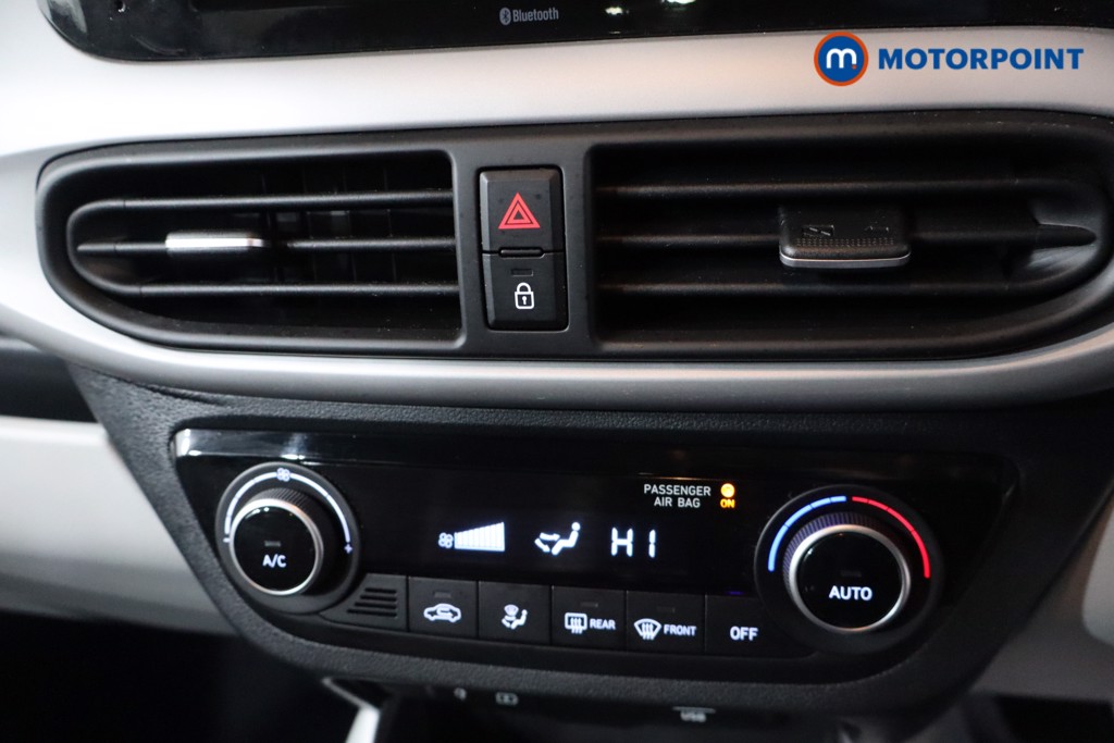 Hyundai I10 Premium Automatic Petrol Hatchback - Stock Number (1600557) - 16th supplementary image