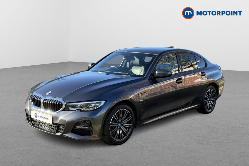 BMW 3 Series M Sport Automatic Petrol Plug-In Hybrid Saloon - Stock Number (1599704) - Passenger side front corner