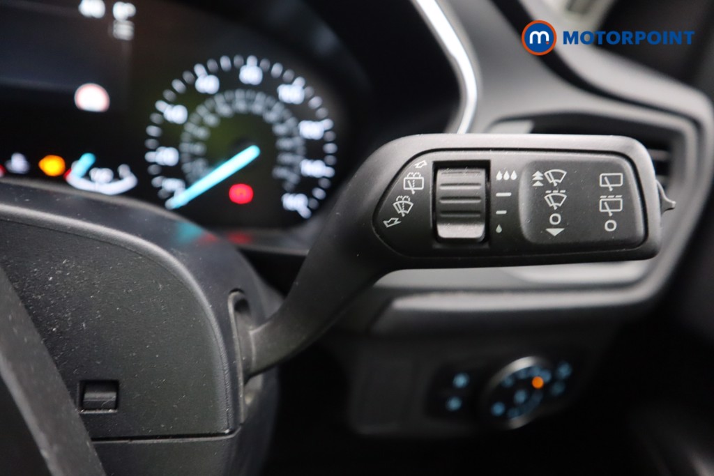 Ford Focus Titanium Edition Manual Petrol Hatchback - Stock Number (1599971) - 5th supplementary image