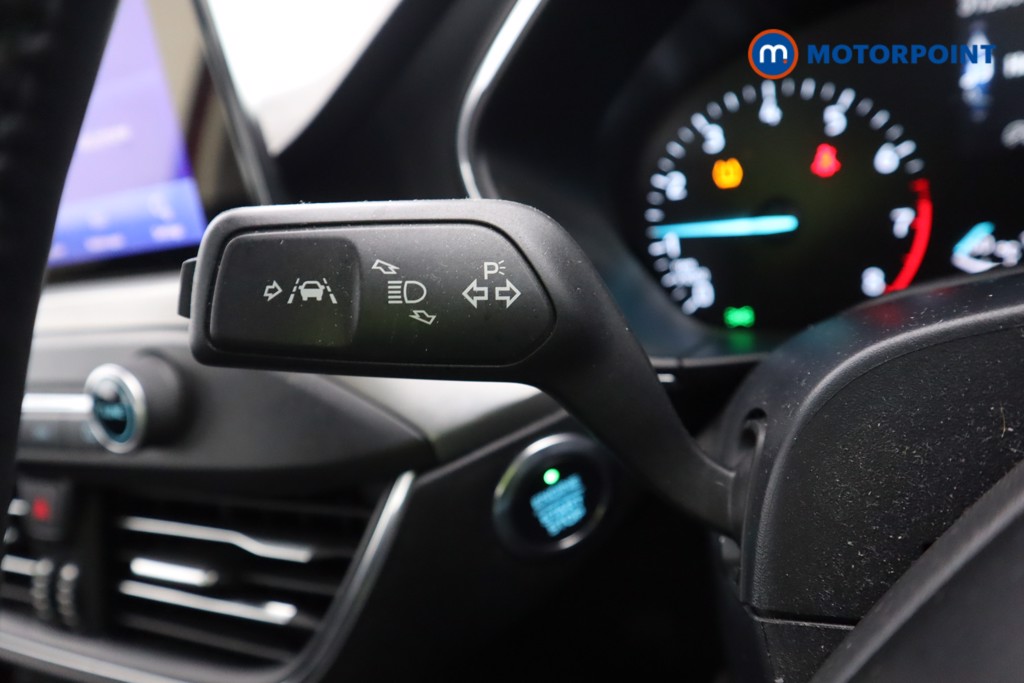 Ford Focus Titanium Edition Manual Petrol Hatchback - Stock Number (1599971) - 6th supplementary image