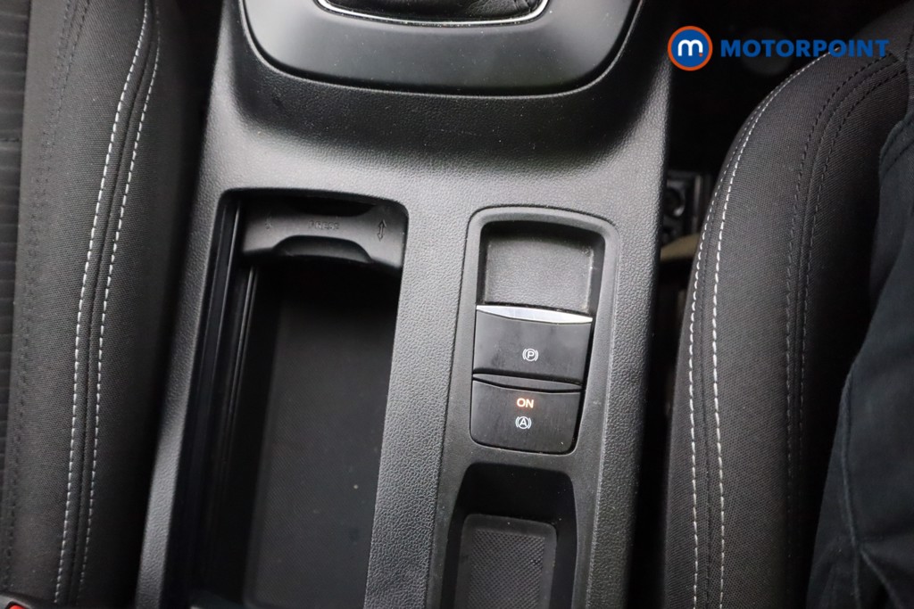 Ford Focus Titanium Edition Manual Petrol Hatchback - Stock Number (1599971) - 14th supplementary image