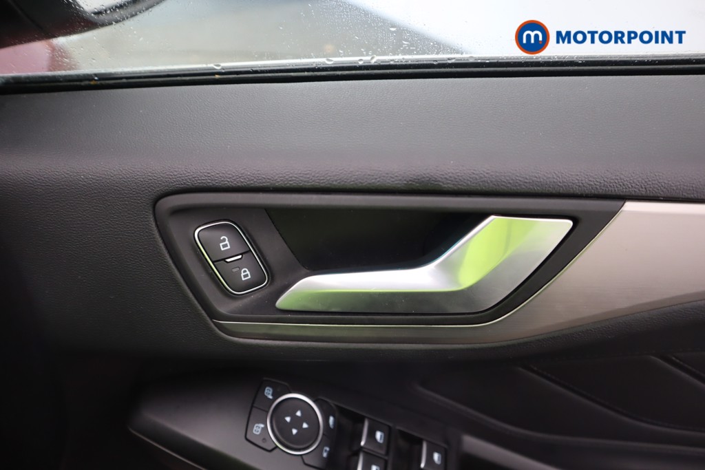 Ford Focus Titanium Edition Manual Petrol Hatchback - Stock Number (1599971) - 18th supplementary image