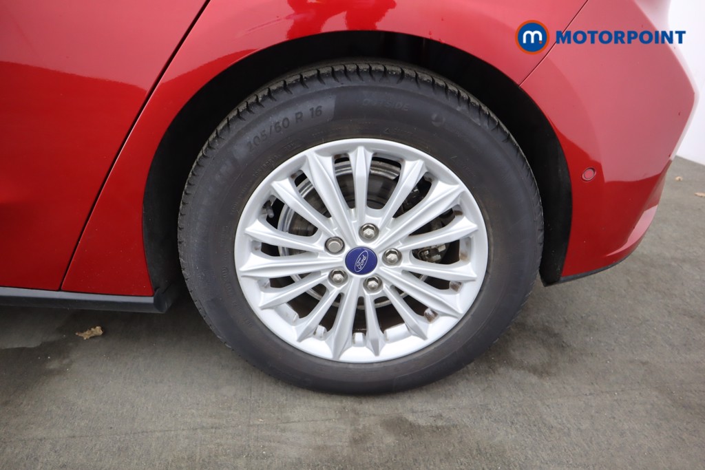 Ford Focus Titanium Edition Manual Petrol Hatchback - Stock Number (1599971) - 34th supplementary image