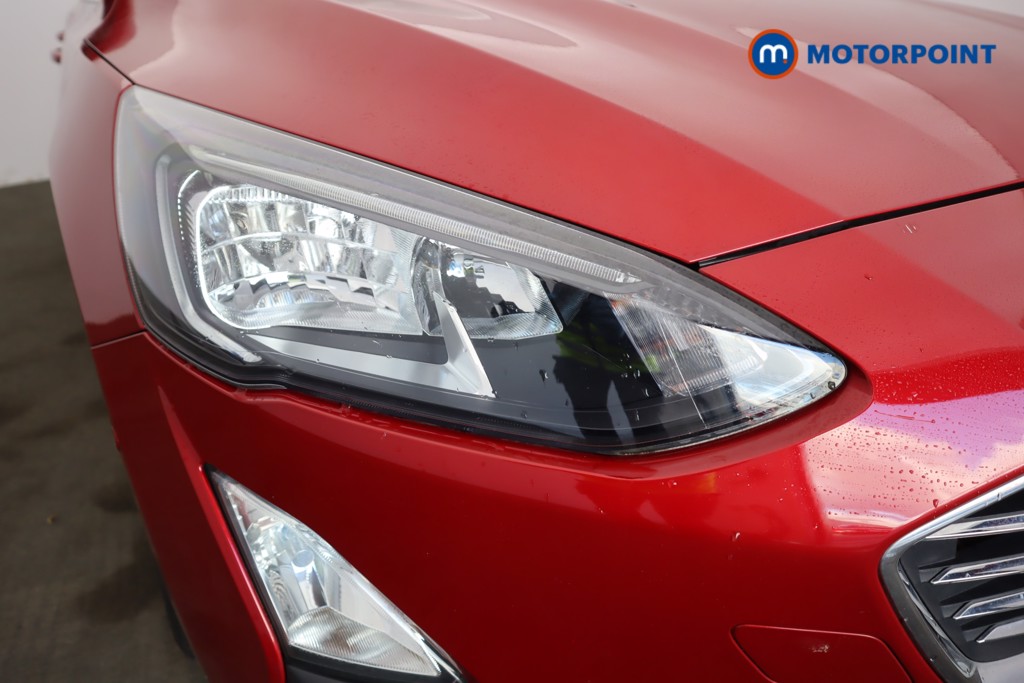 Ford Focus Titanium Edition Manual Petrol Hatchback - Stock Number (1599971) - 1st supplementary image