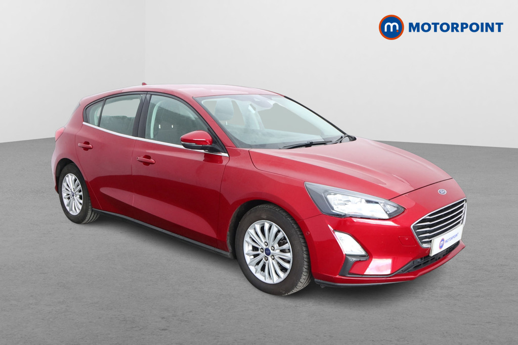 Ford Focus Titanium Edition Manual Petrol Hatchback - Stock Number (1599971) - Drivers side front corner