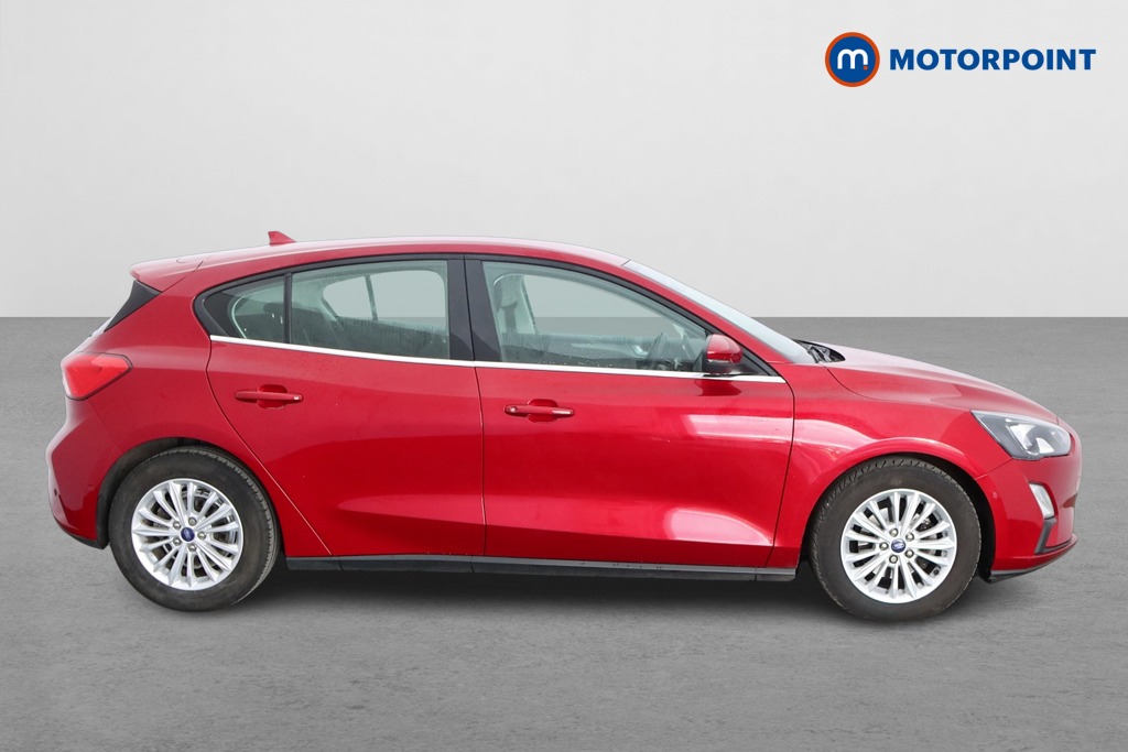Ford Focus Titanium Edition Manual Petrol Hatchback - Stock Number (1599971) - Drivers side