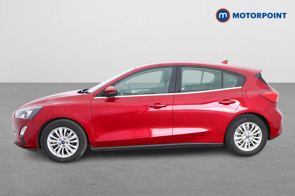 Ford Focus Titanium Edition Manual Petrol Hatchback - Stock Number (1599971) - Passenger side