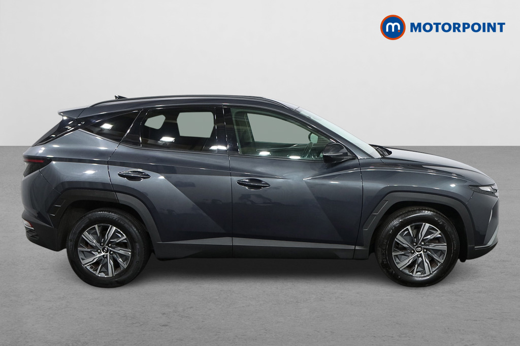Hyundai Tucson Se Connect Manual Petrol SUV - Stock Number (1556309) - Drivers side