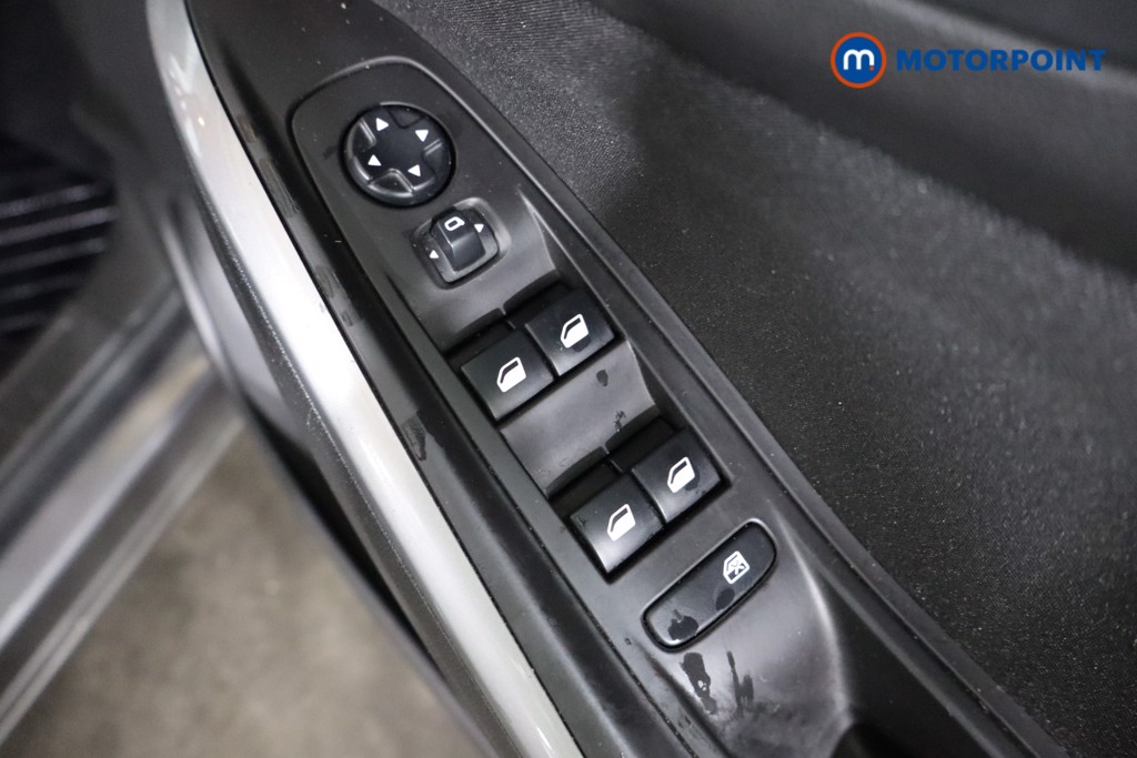 Vauxhall Grandland X SE Manual Petrol SUV - Stock Number (1568380) - 18th supplementary image