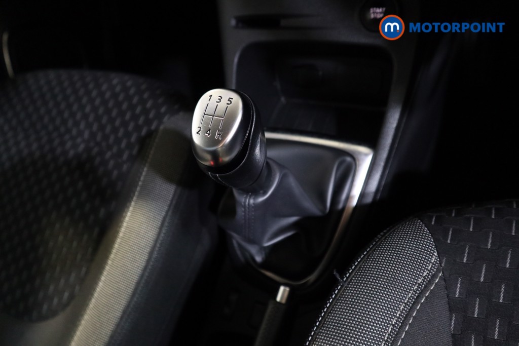 Renault Captur Dynamique S Nav Manual Petrol SUV - Stock Number (1570233) - 9th supplementary image