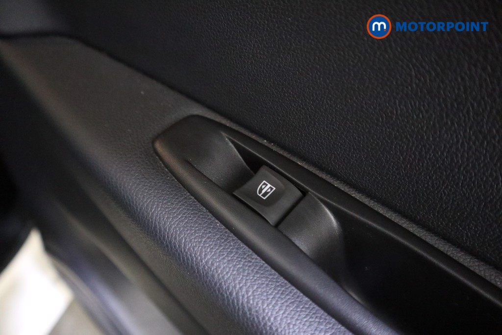 Renault Captur Dynamique S Nav Manual Petrol SUV - Stock Number (1570233) - 15th supplementary image