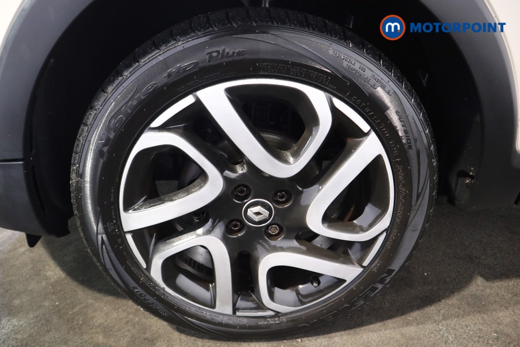 Renault Captur Dynamique S Nav Manual Petrol SUV - Stock Number (1570233) - 19th supplementary image