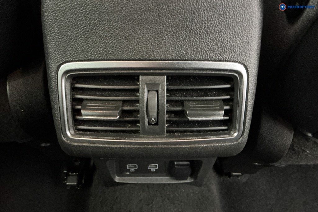 Renault Kadjar Iconic Manual Petrol SUV - Stock Number (1575925) - 10th supplementary image