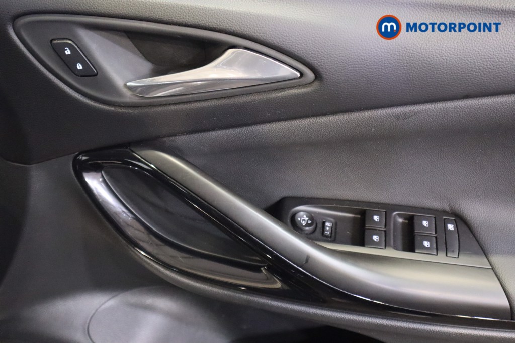 Vauxhall Astra Elite Nav Manual Petrol Hatchback - Stock Number (1579658) - 11th supplementary image