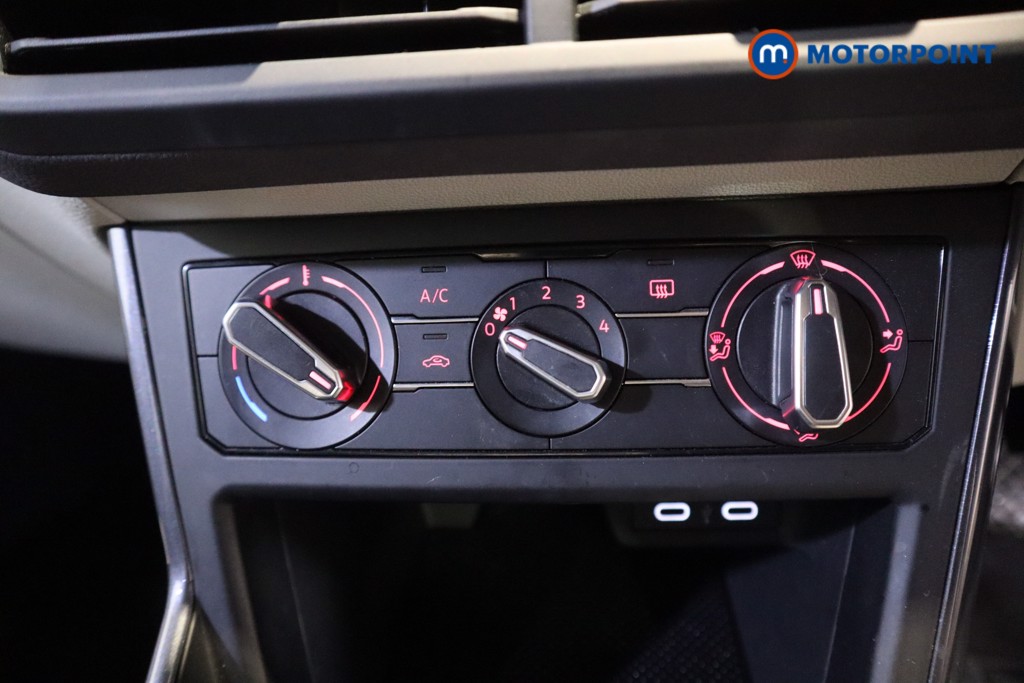 Volkswagen Polo Beats Manual Petrol Hatchback - Stock Number (1580947) - 6th supplementary image