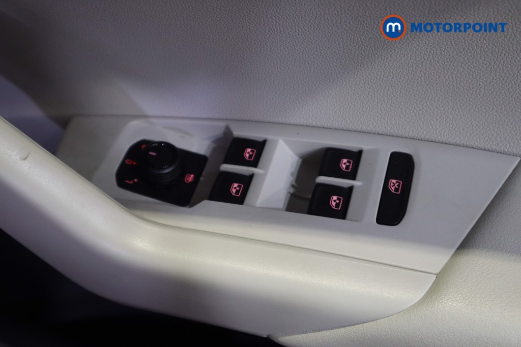 Volkswagen Polo Beats Manual Petrol Hatchback - Stock Number (1580947) - 12th supplementary image