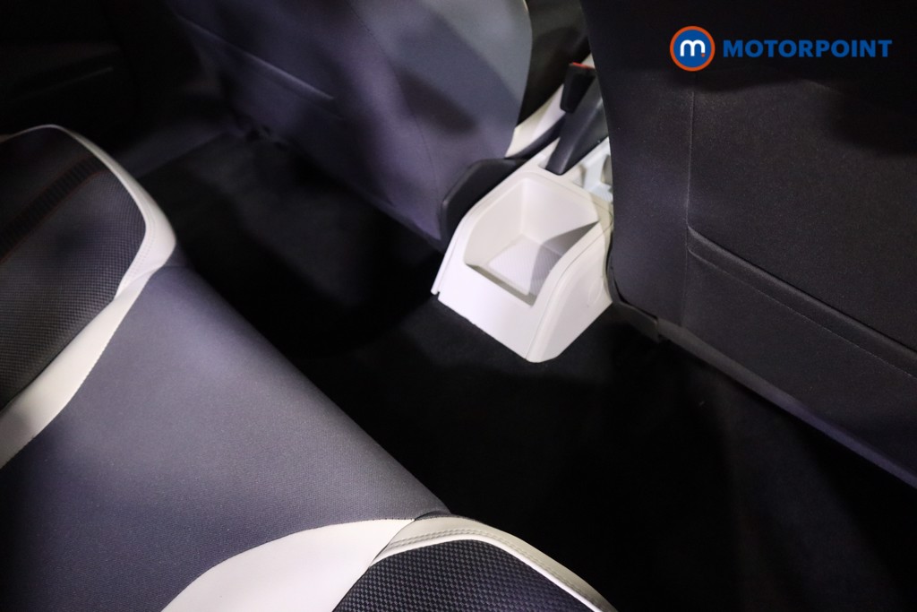 Volkswagen Polo Beats Manual Petrol Hatchback - Stock Number (1580947) - 20th supplementary image