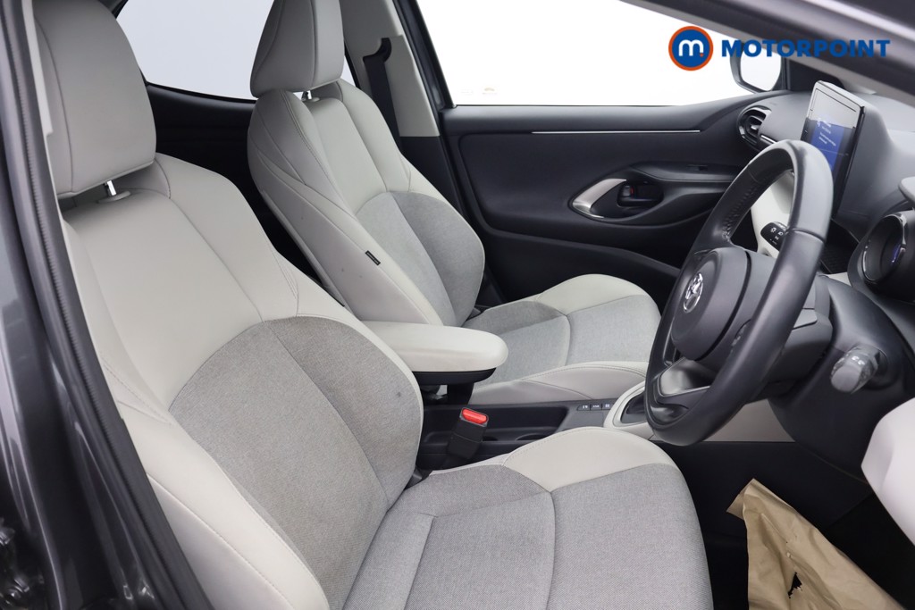Toyota Yaris Excel Automatic Petrol-Electric Hybrid Hatchback - Stock Number (1582300) - 13th supplementary image