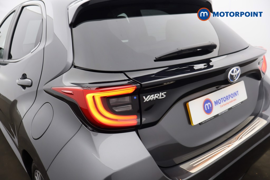 Toyota Yaris Excel Automatic Petrol-Electric Hybrid Hatchback - Stock Number (1582300) - 20th supplementary image