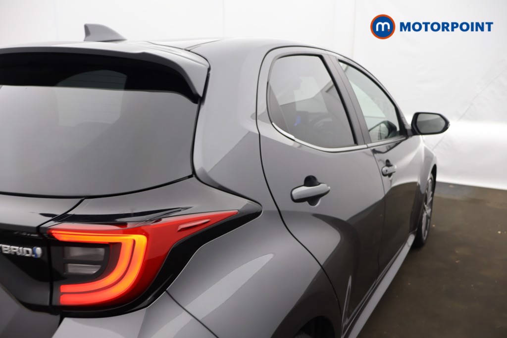 Toyota Yaris Excel Automatic Petrol-Electric Hybrid Hatchback - Stock Number (1582300) - 22nd supplementary image