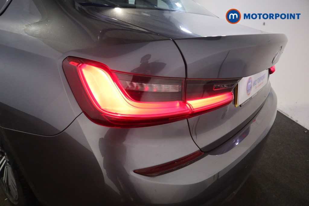 BMW 3 Series M Sport Automatic Petrol Plug-In Hybrid Saloon - Stock Number (1587047) - 29th supplementary image