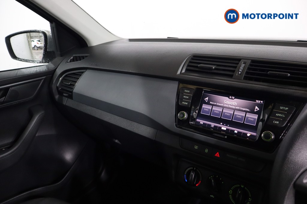 Skoda Fabia S Manual Petrol Hatchback - Stock Number (1587149) - 3rd supplementary image