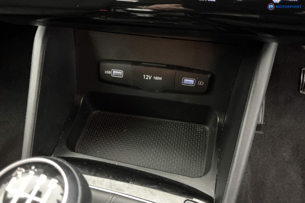 Hyundai Tucson Se Connect Manual Petrol SUV - Stock Number (1589718) - 16th supplementary image