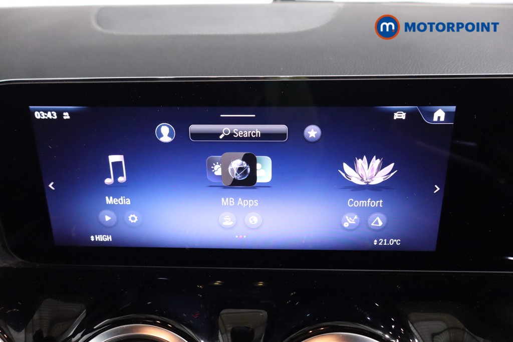 Mercedes-Benz GLA Amg Line Automatic Petrol SUV - Stock Number (1591323) - 5th supplementary image