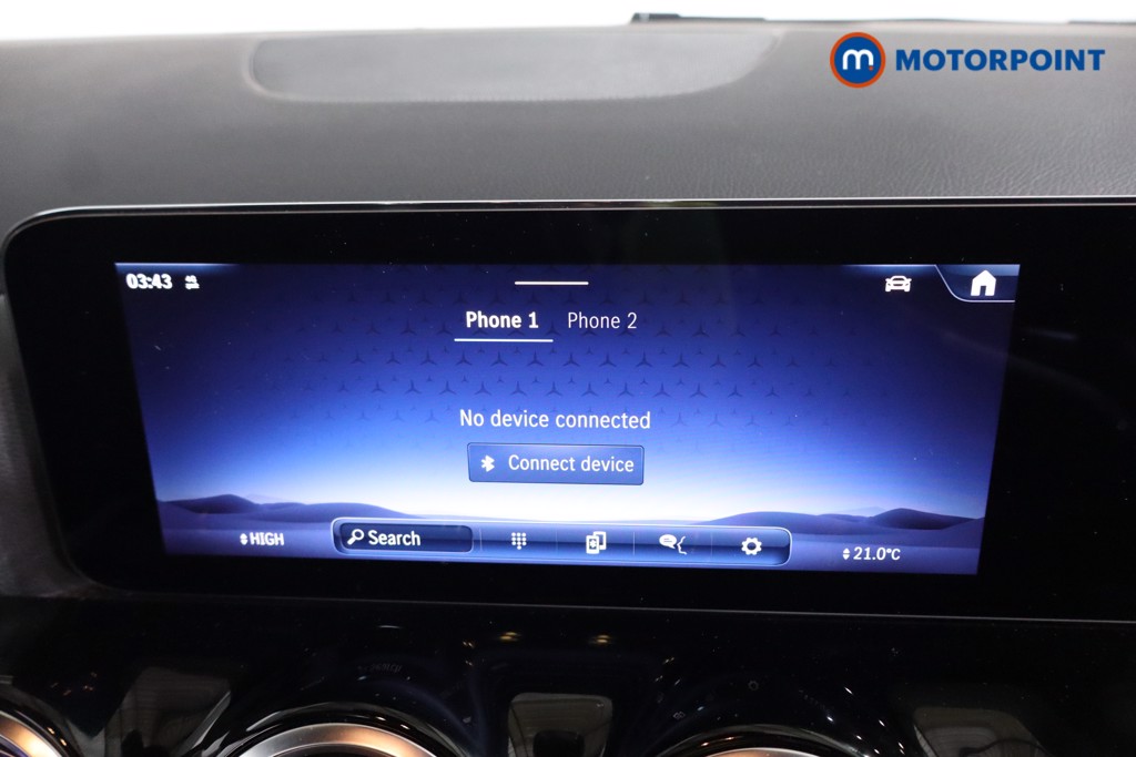 Mercedes-Benz GLA Amg Line Automatic Petrol SUV - Stock Number (1591323) - 6th supplementary image