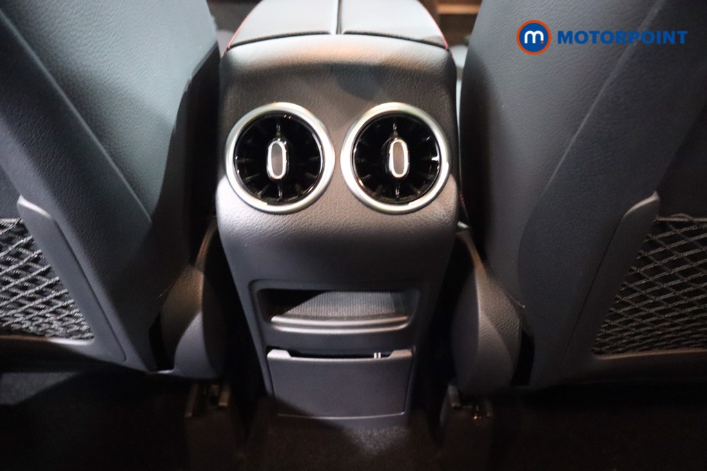 Mercedes-Benz GLA Amg Line Automatic Petrol SUV - Stock Number (1591323) - 24th supplementary image