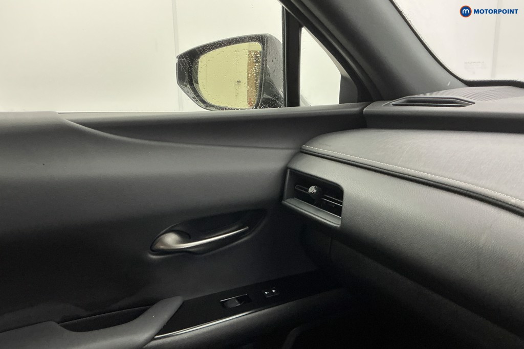 Lexus UX 250H 2.0 5Dr Cvt Without Nav Automatic Petrol-Electric Hybrid SUV - Stock Number (1591837) - 17th supplementary image