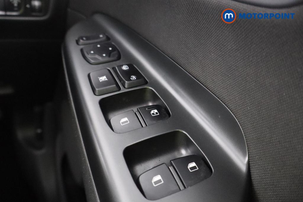 Hyundai Kona Se Connect Manual Petrol SUV - Stock Number (1593468) - 12th supplementary image