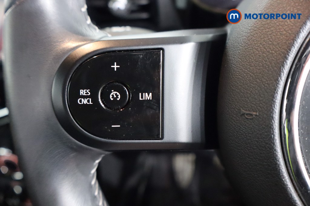 Mini Clubman Cooper Sport Manual Petrol Estate - Stock Number (1593695) - 13th supplementary image