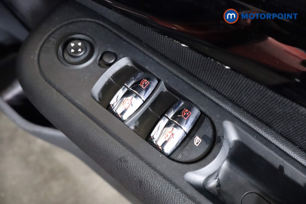 Mini Clubman Cooper Sport Manual Petrol Estate - Stock Number (1593695) - 18th supplementary image