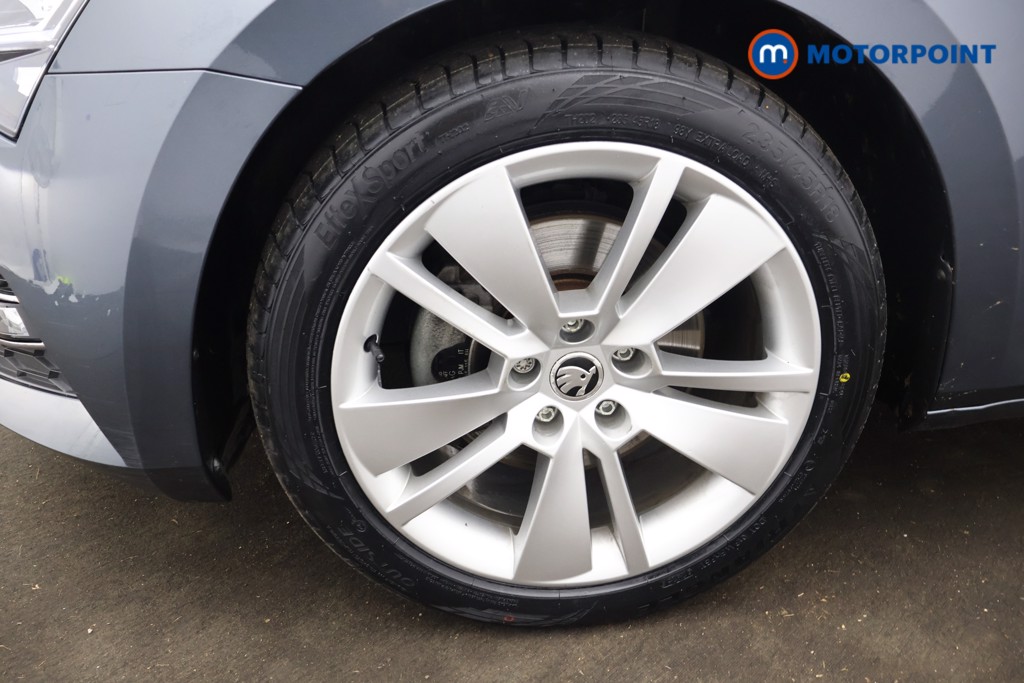 Skoda Superb Se L Manual Diesel Hatchback - Stock Number (1594904) - 32nd supplementary image