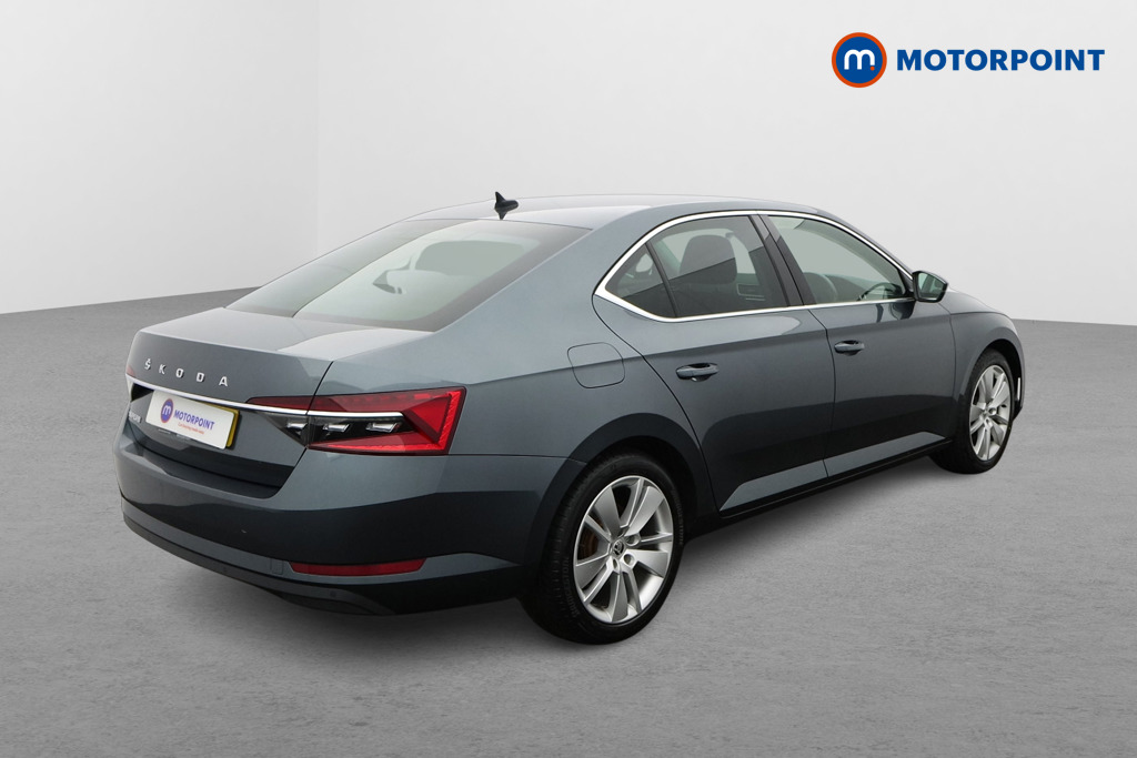 Skoda Superb Se L Manual Diesel Hatchback - Stock Number (1594904) - Drivers side rear corner