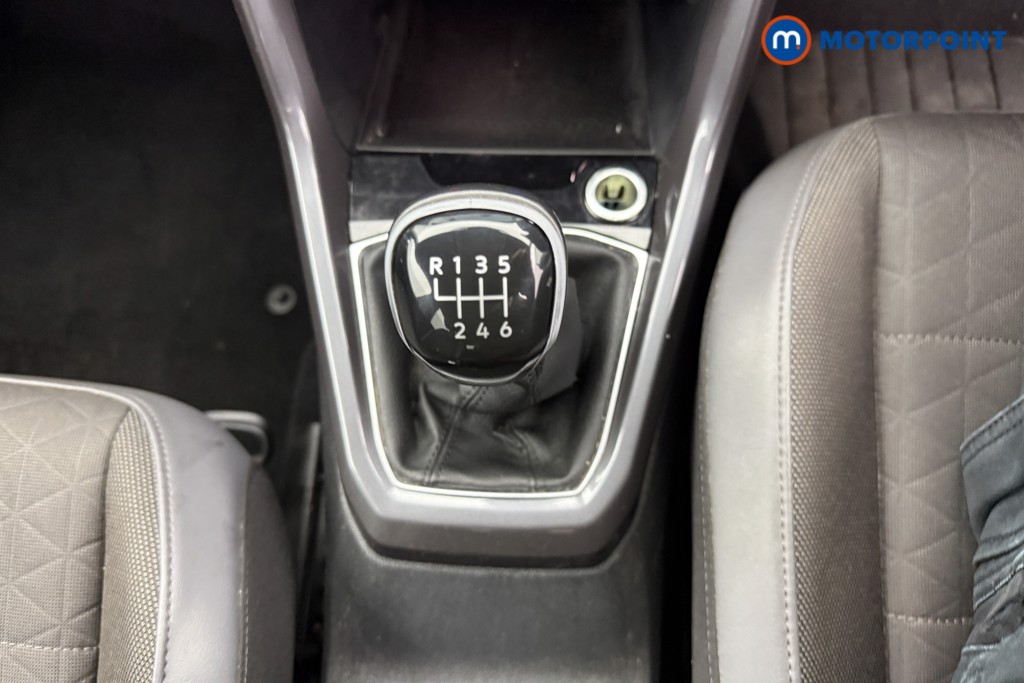 Volkswagen T-Cross SEL Manual Petrol SUV - Stock Number (1594939) - 13th supplementary image