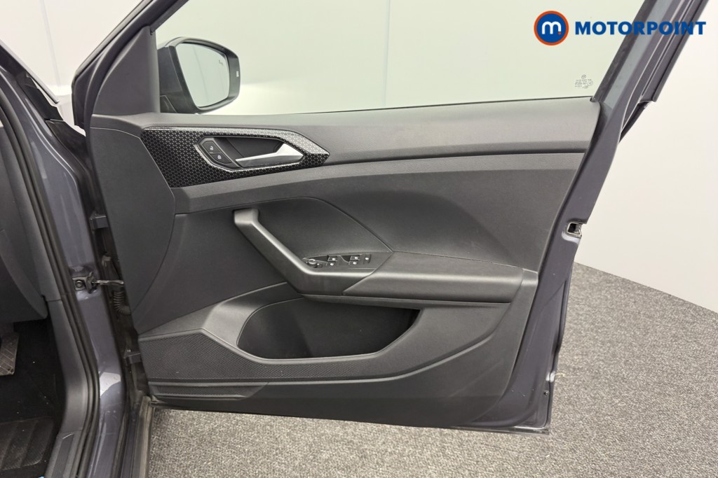 Volkswagen T-Cross SEL Manual Petrol SUV - Stock Number (1594939) - 18th supplementary image