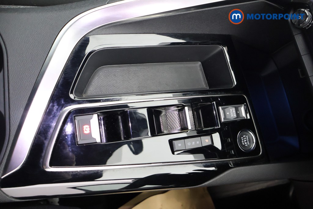 Peugeot 3008 Active Automatic Petrol Plug-In Hybrid SUV - Stock Number (1595116) - 7th supplementary image