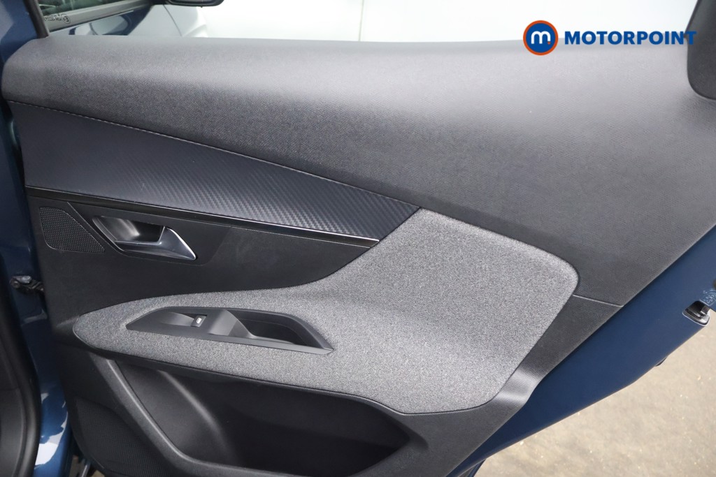 Peugeot 3008 Active Automatic Petrol Plug-In Hybrid SUV - Stock Number (1595116) - 16th supplementary image